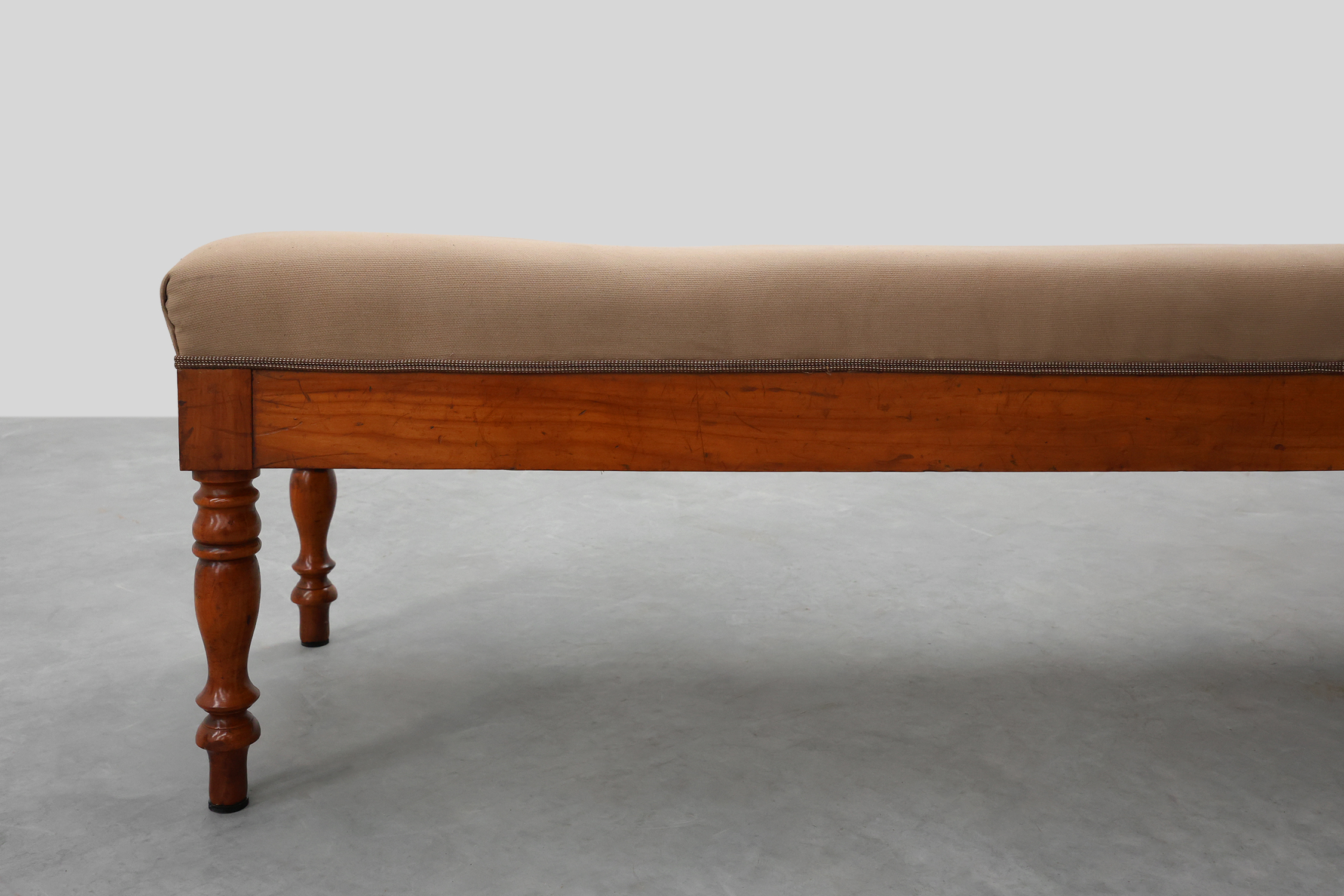 Elegant 19th Century Bench with Six Turned Legs, circa 1840thumbnail